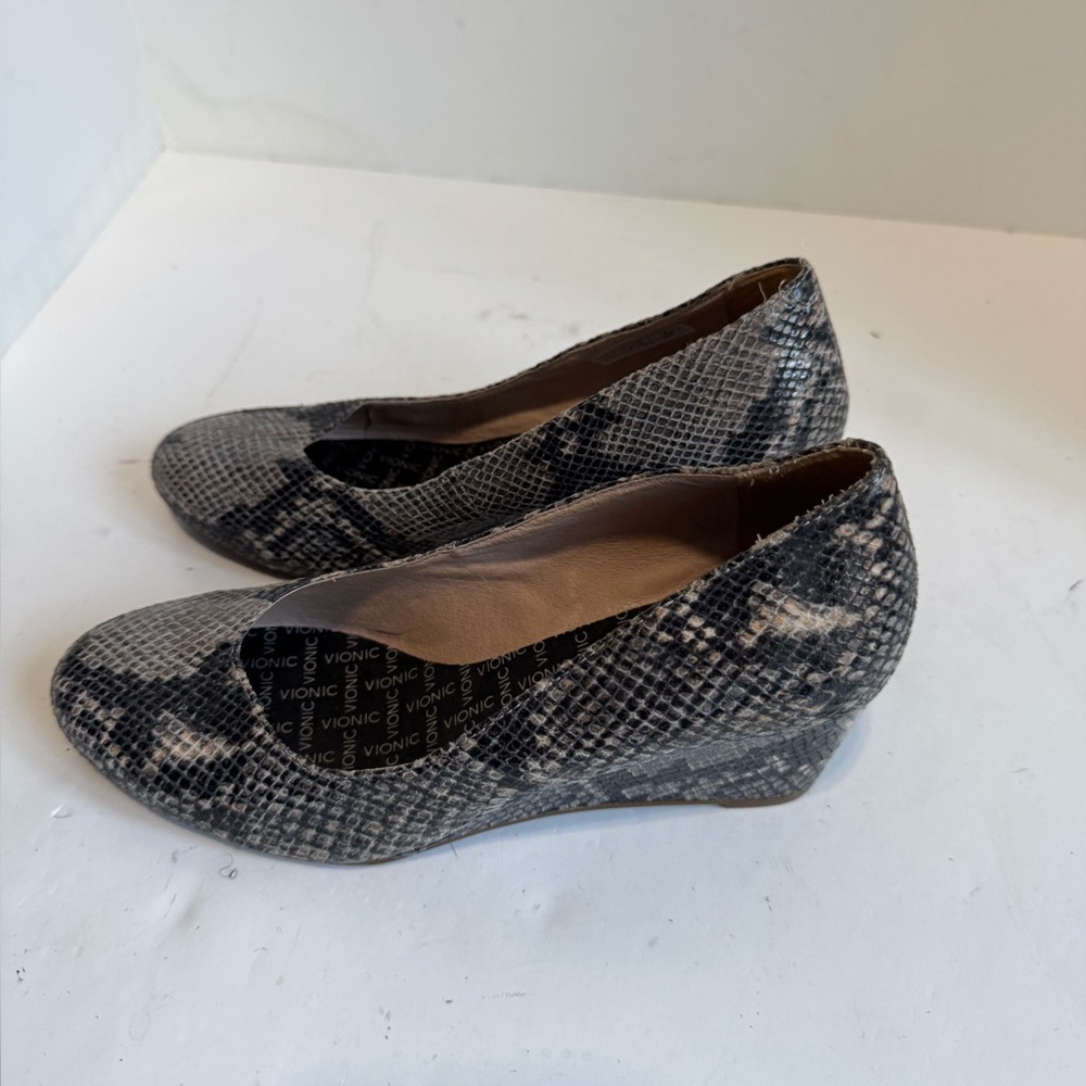 Vionic Shoes Vionic Elevated Antonia Snakeskin. S… - image 5